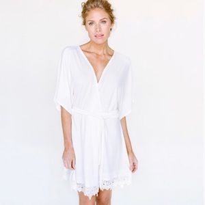 Pretty plum sugar sweetheart robe in lambkin